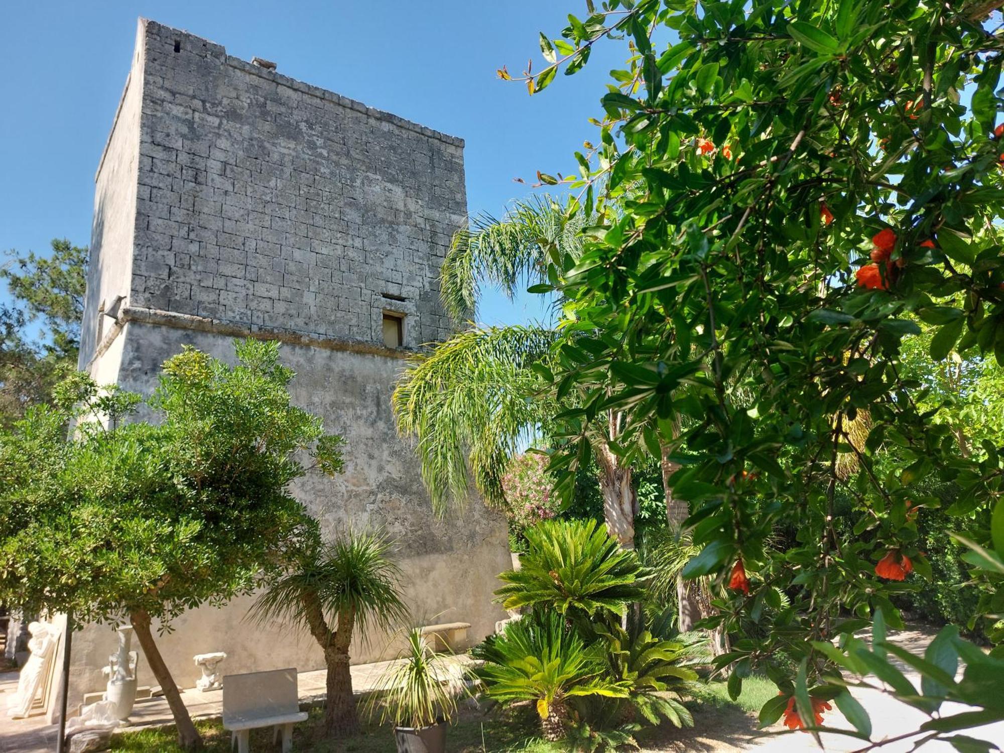 Masseria Lama Torre dell'Orso Exterior photo