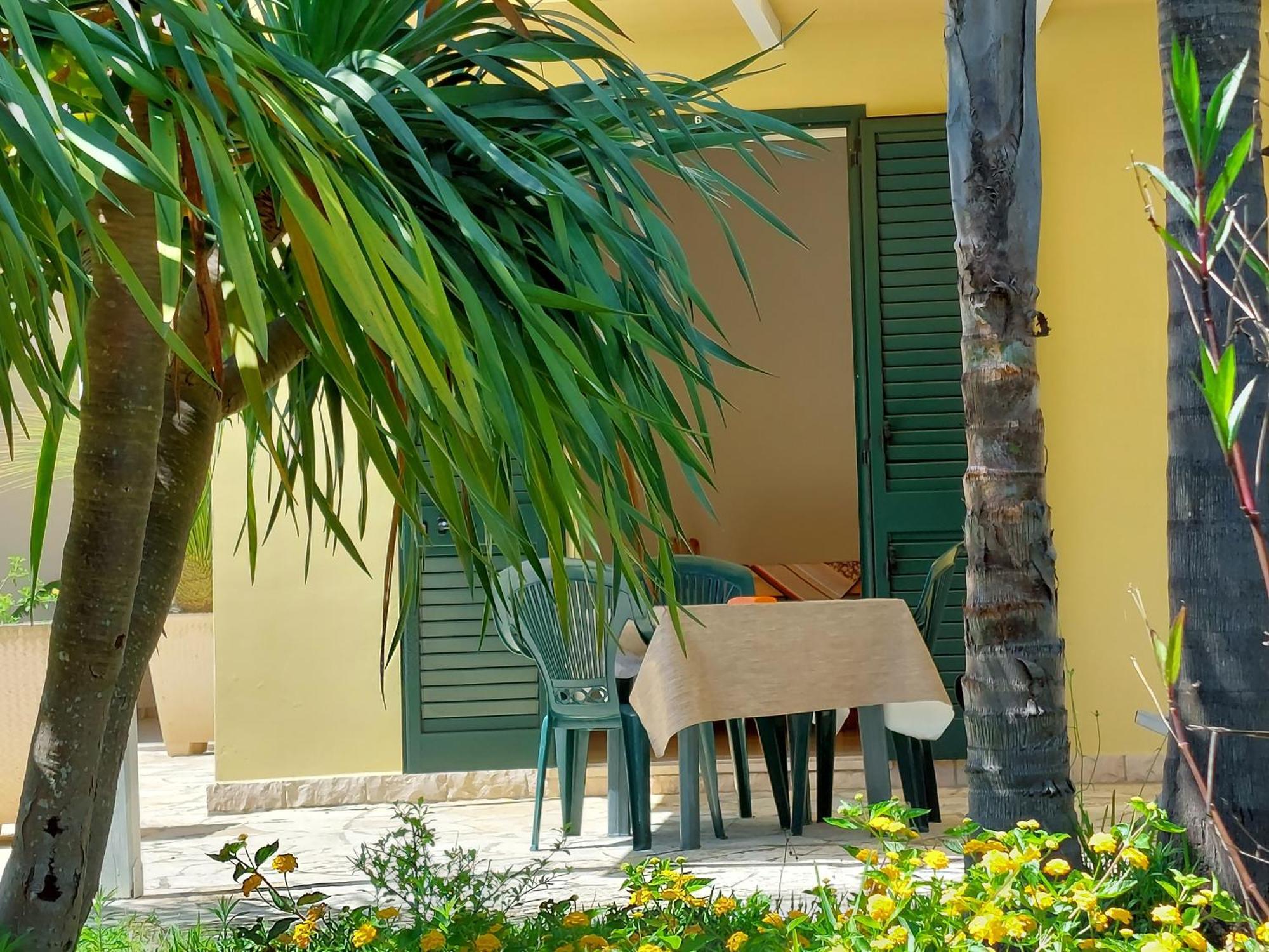 Masseria Lama Torre dell'Orso Exterior photo