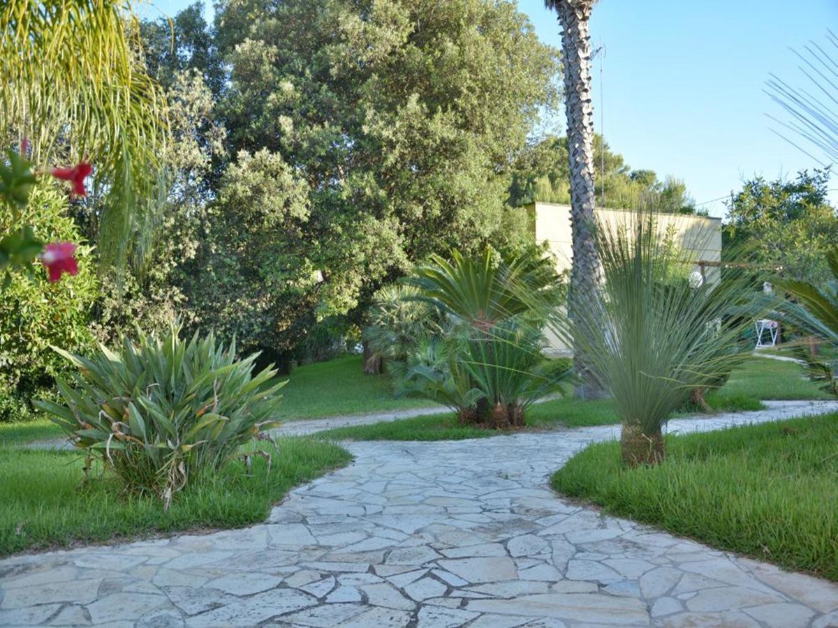 Masseria Lama Torre dell'Orso Exterior photo